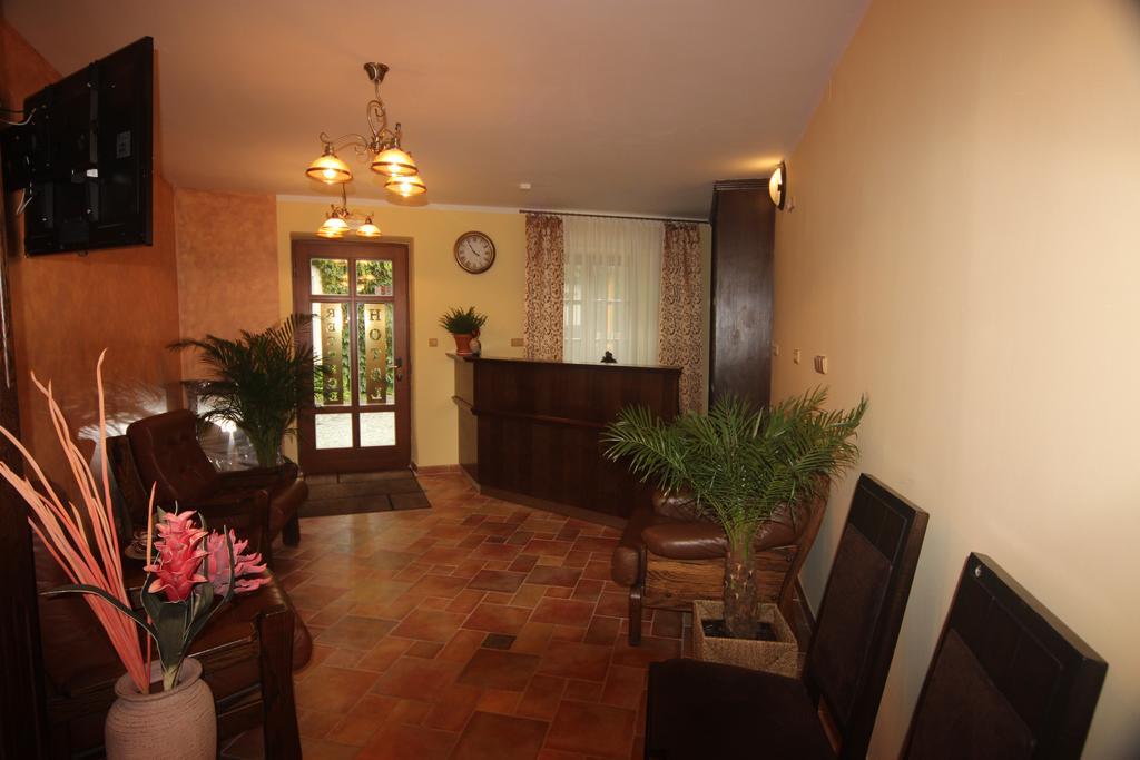 Hotel Pelikán Třeboň Esterno foto