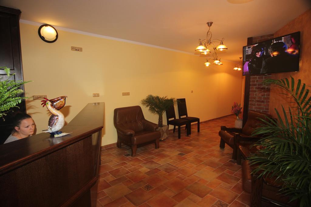 Hotel Pelikán Třeboň Esterno foto