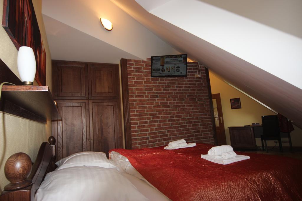 Hotel Pelikán Třeboň Esterno foto